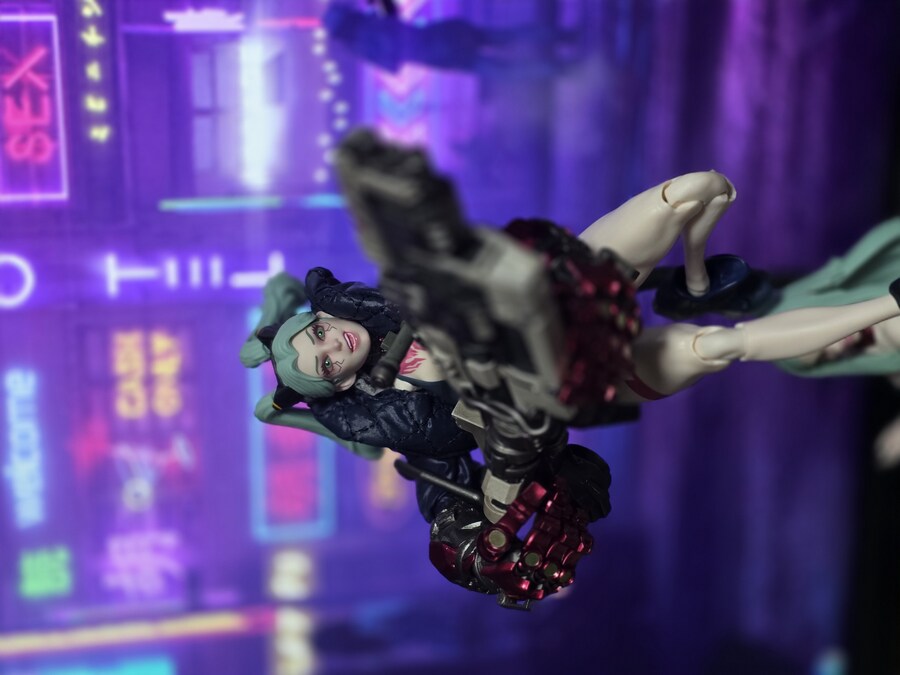 로만키 레베카 피규어_5.jpg