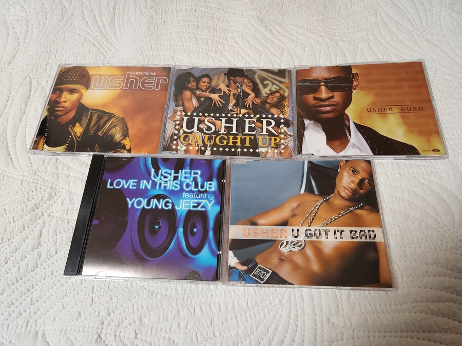 어셔 싱글 앨범들_1.jpg