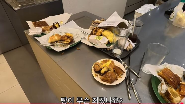 뚜레쥬르 빵뷔페 무개념.jpg_2.jpg