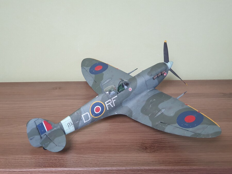 스핏파이어 Vb 1/33_9.jpg