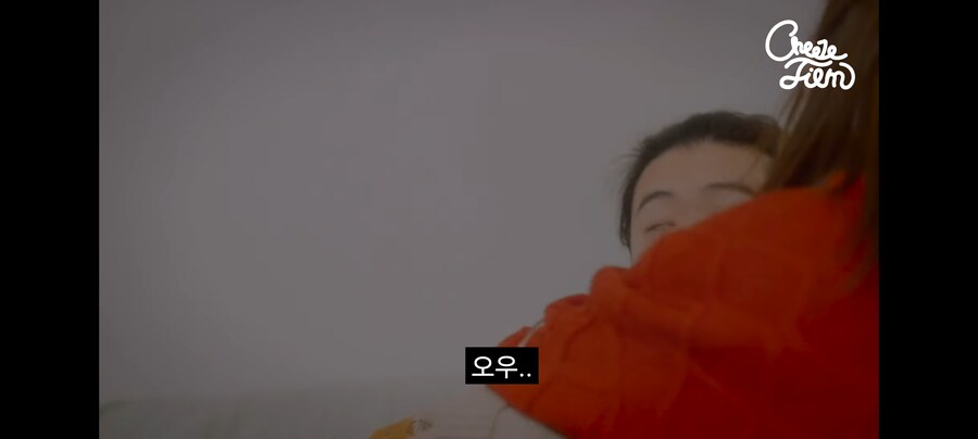 예쁜 여고생이 털보 아저씨 집에 찾아온 이유_44.jpg