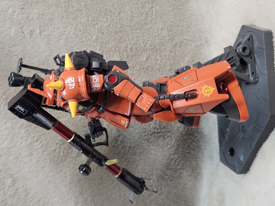 HGUC 조니라이덴 고기동 자쿠2_2.jpg