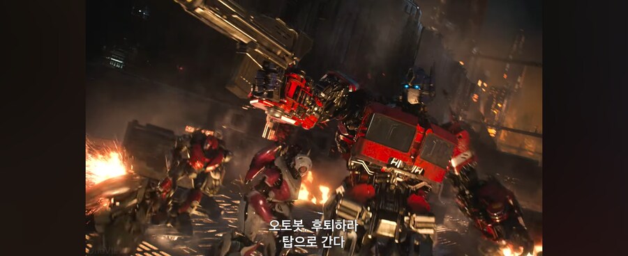 트포)적들에게 둘러싸인 옵티머스가 그곳에서 탈출한 방법_5.jpg