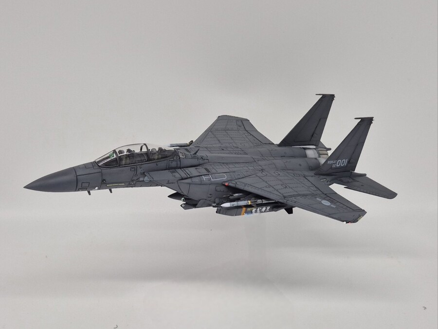대한민국 공군의 큰형님 빅가이 F-15K 완성 (1/72)_9.jpg