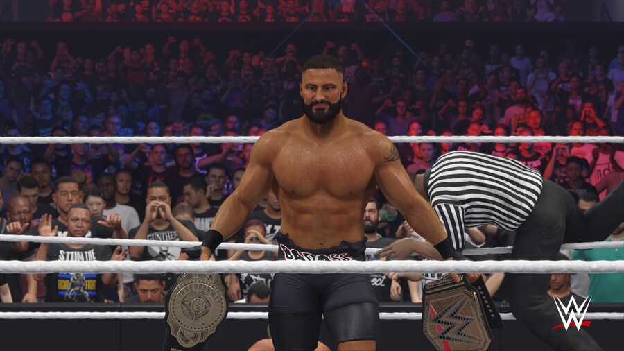 브론 브레이커, 코디 로즈 이기고 WWE 챔피언 등극_35.jpg