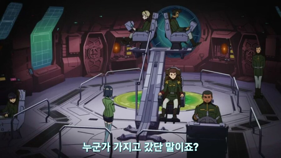 스압[기동전사 건담 GQuuuuuux]3화 비밀이 있는 두 건담 그리고 클랜 배틀_14.jpg