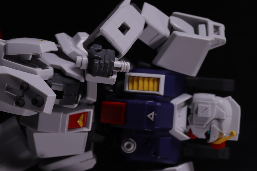 HG] 육전형 건담 (패러슈트 팩)_12.jpg