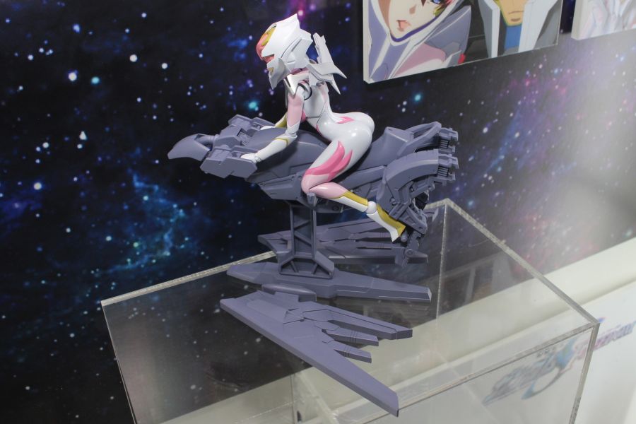 [반다이] S.H.F 라크스 클라인 파일럿 슈트 Ver 전시 사진 3_6.jpg