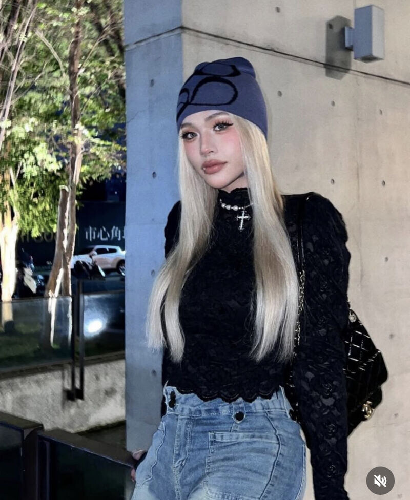 쌍둥이 자매덮밥 좋아해?_6.jpg
