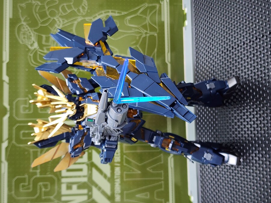 RX-0[N] 유니콘 건담 02 밴시 노른[데스트로이 모드]_4.jpg