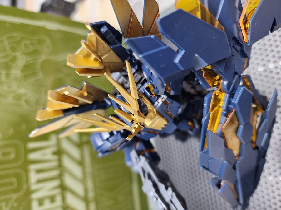 RX-0[N] 유니콘 건담 02 밴시 노른[데스트로이 모드]_7.jpg