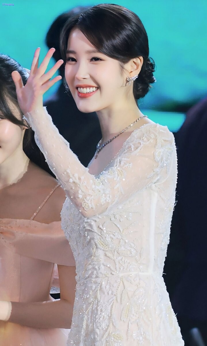 2025.05.05 제61회 백상예술대상(유토피아)_4.jpg