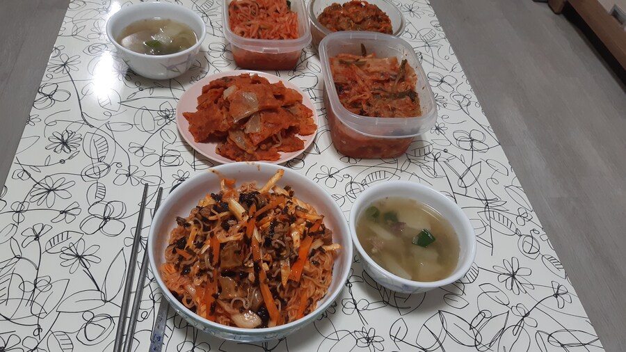 골뱅이 비빔국수 (5월 9일)_1.jpg