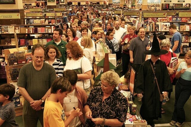 해리포터 전성기 시절 인기가 지금와선 체감 안되는 이유.jpg_1.jpg