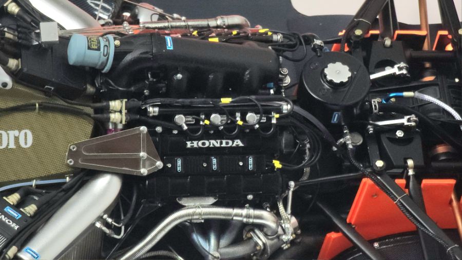 [MENG] 1/12 McLaren MP4/4 후기형 (스압주의)_56.jpg