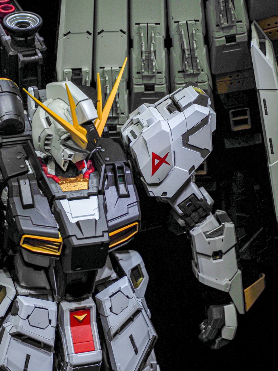 PG 언리쉬드 뉴 건담 다각도 전시 사진 (추가)_8.jpg