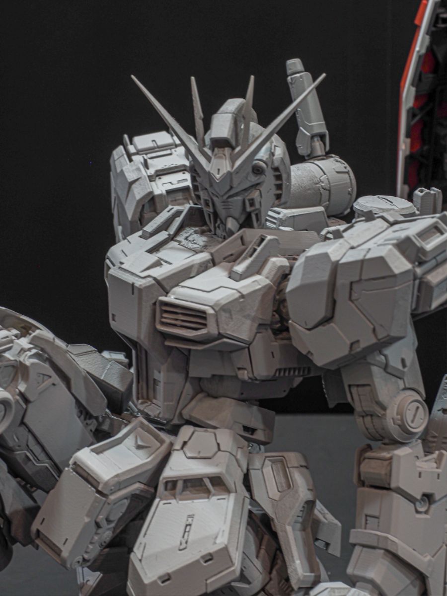 PG 언리쉬드 뉴 건담 원형 확대 전시 사진_16.jpg