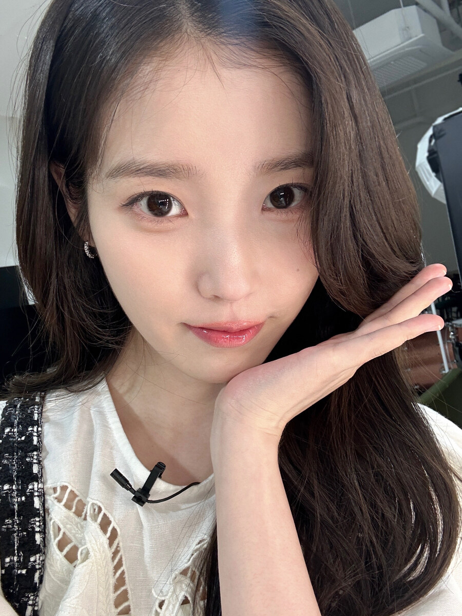 [IU] 2025.05.16 아이유의 웃으면 안되는 생일파티_1.jpg