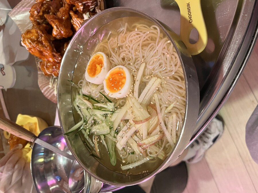 일본의 한국 치킨집 갔더니 프차 총집편이더라 ㅋㅋㅋㅋㅋ_4.jpg