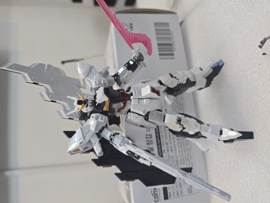 [HG] 문건담 도색 완성 (뉴건담 컬러)_1.jpg