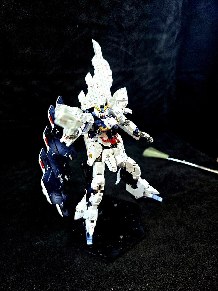 [HG] 문건담 도색 완성 (뉴건담 컬러)_17.jpg