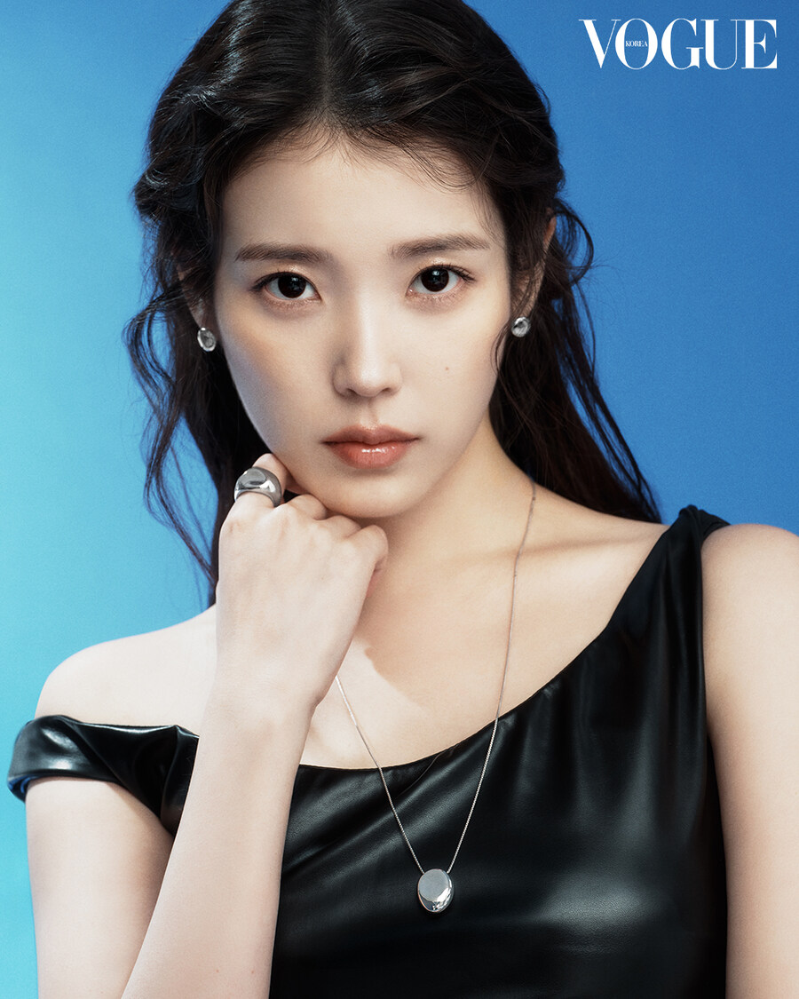 아이유, ‘HIP & CHILL’ 화보 “진짜 IU 맞아?”_5.jpg