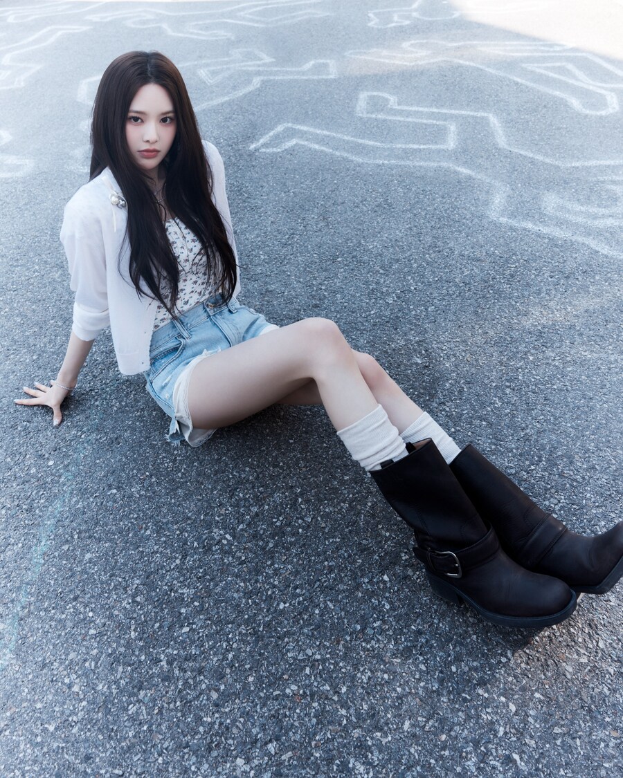 [컨셉포토] 이즈나 싱글 앨범 'BEEP' 마이, 방지민, 코코 A 버전_10.jpg