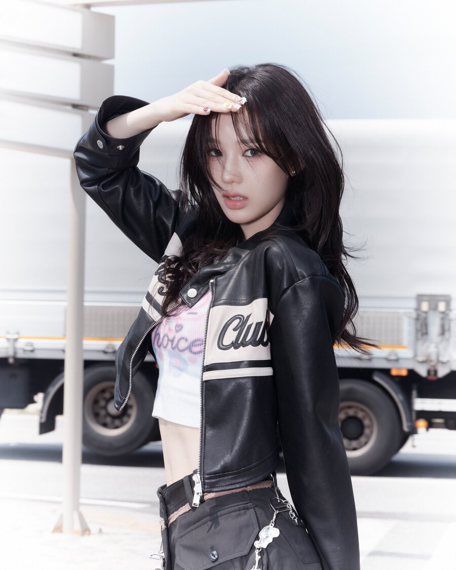 [컨셉포토] 이즈나 싱글 앨범 'BEEP' 유사랑, 최정은, 정세비 B 버전_3.jpg