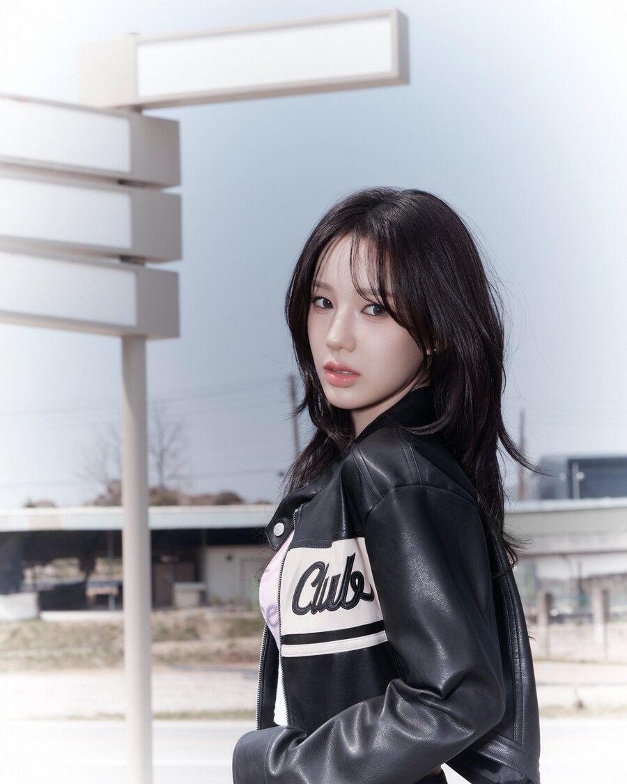 [컨셉포토] 이즈나 싱글 앨범 'BEEP' 유사랑, 최정은, 정세비 B 버전_4.jpg