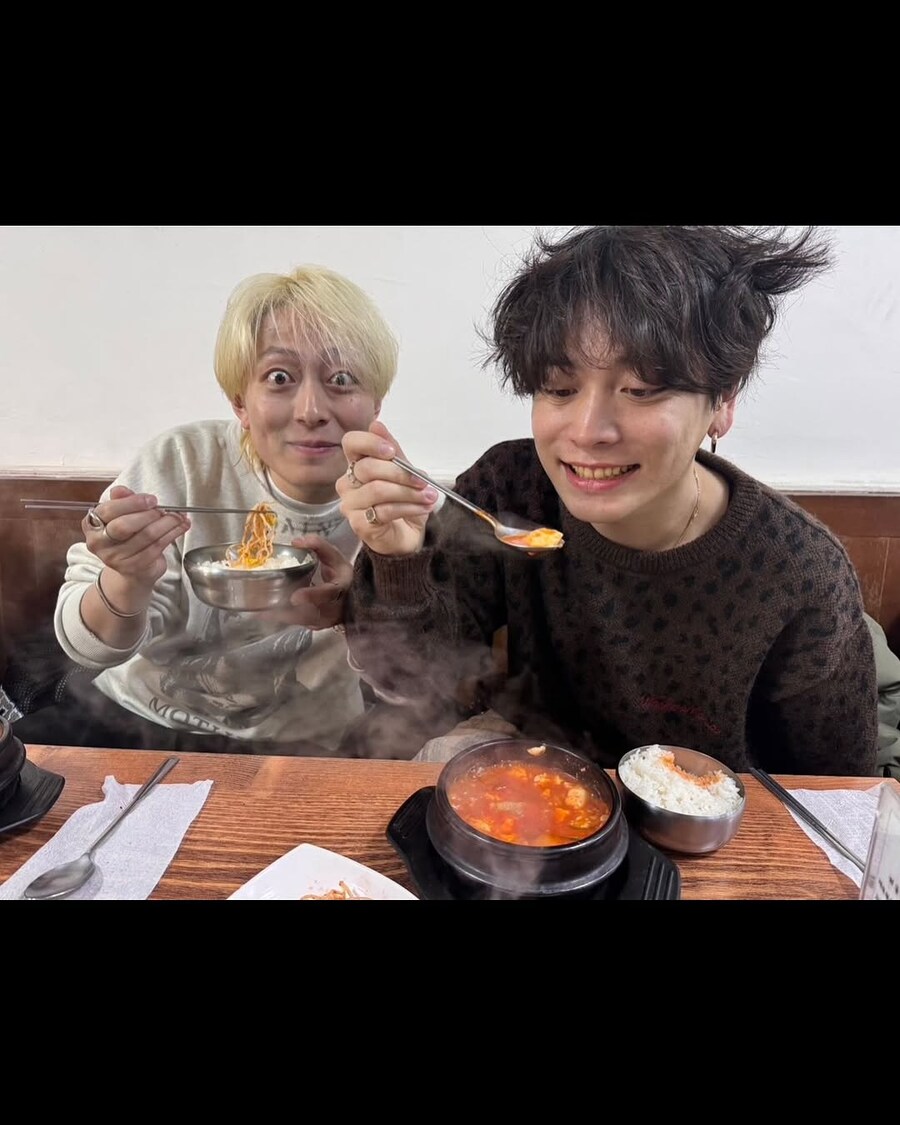 한국에서 인생밥집을 찾은듯한 일본가수_6.jpg