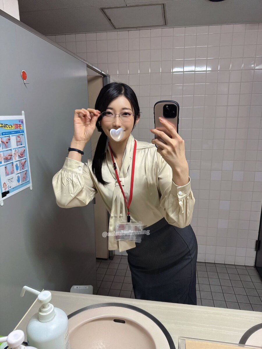 아까 신입AV 선발대 보냈는데 보고서왔음_2.jpg