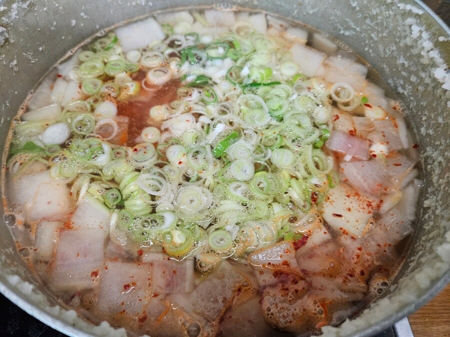 직장에서 3천원으로 해먹는 점심 제육볶음 수제햄구이_3.jpg