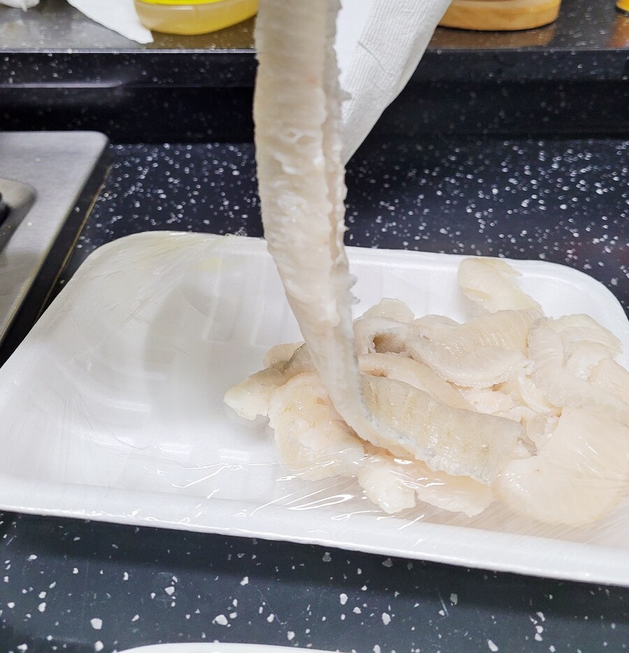 광어 지느러미는 못 참지!_2.jpg