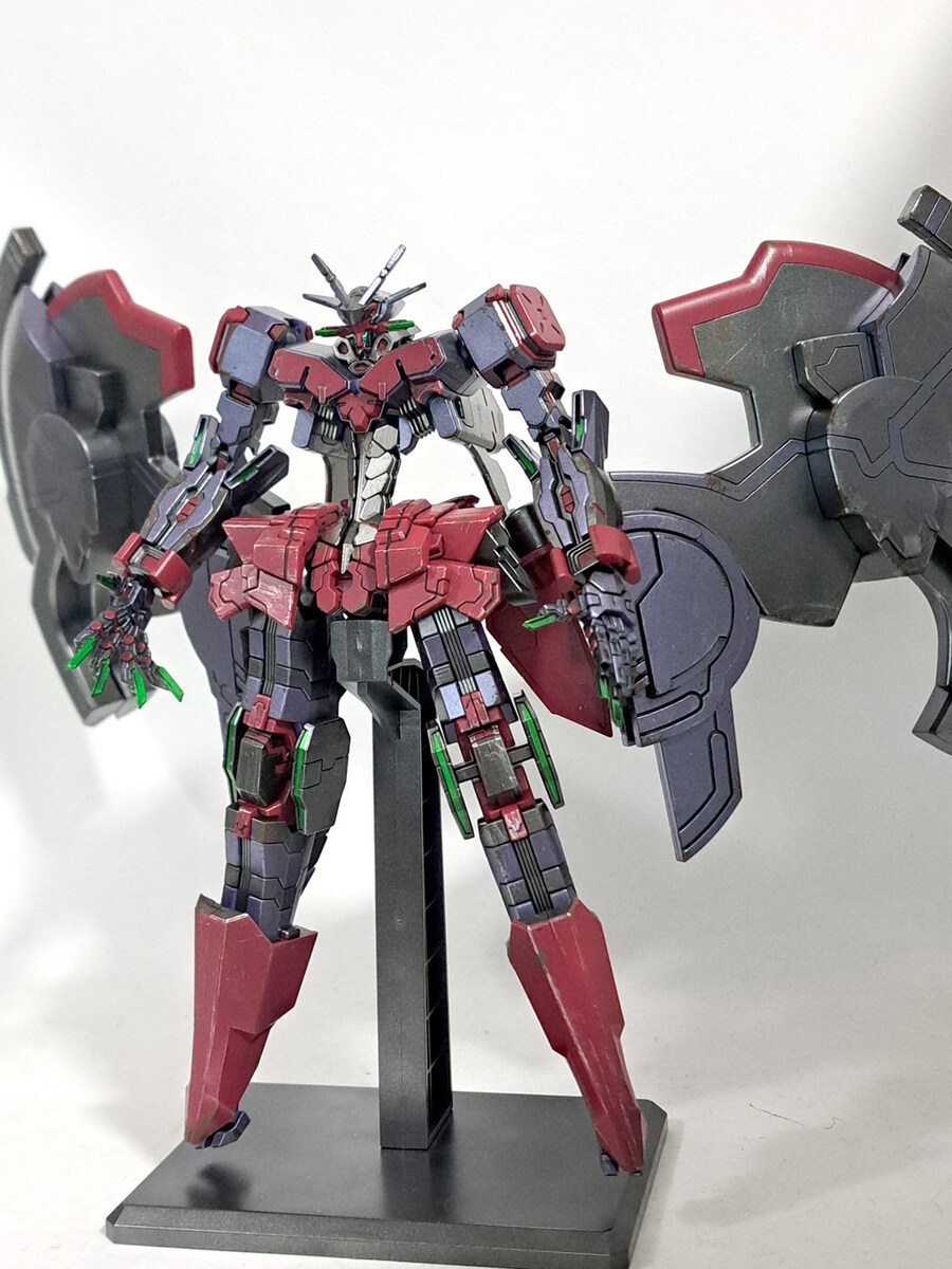 MODEROID 리베르 레기스_1.jpg