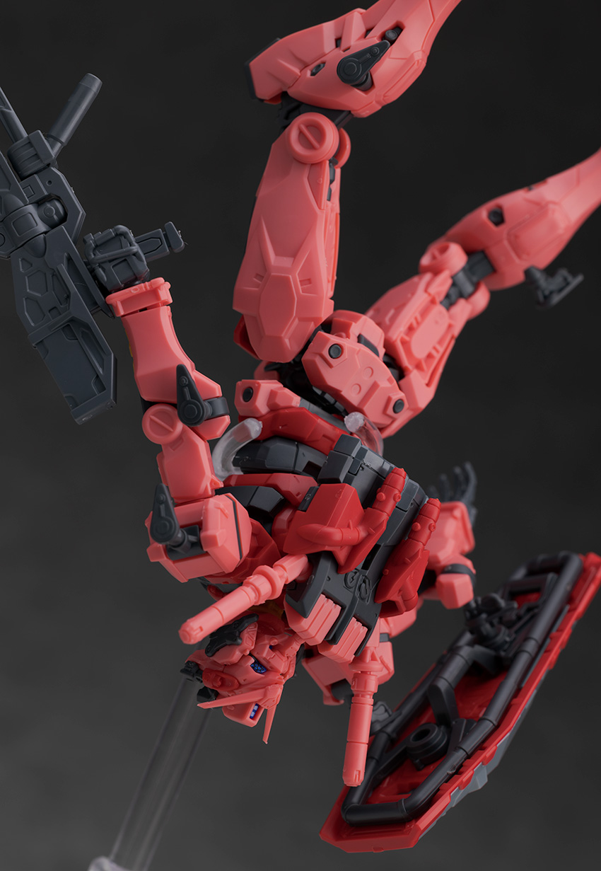 HG GQ 1/144 붉은 건담 해외 리뷰_63.jpg