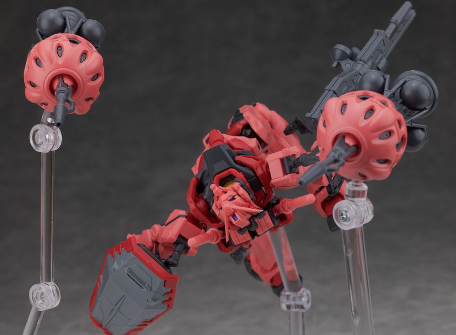 HG GQ 1/144 붉은 건담 해외 리뷰_66.jpg