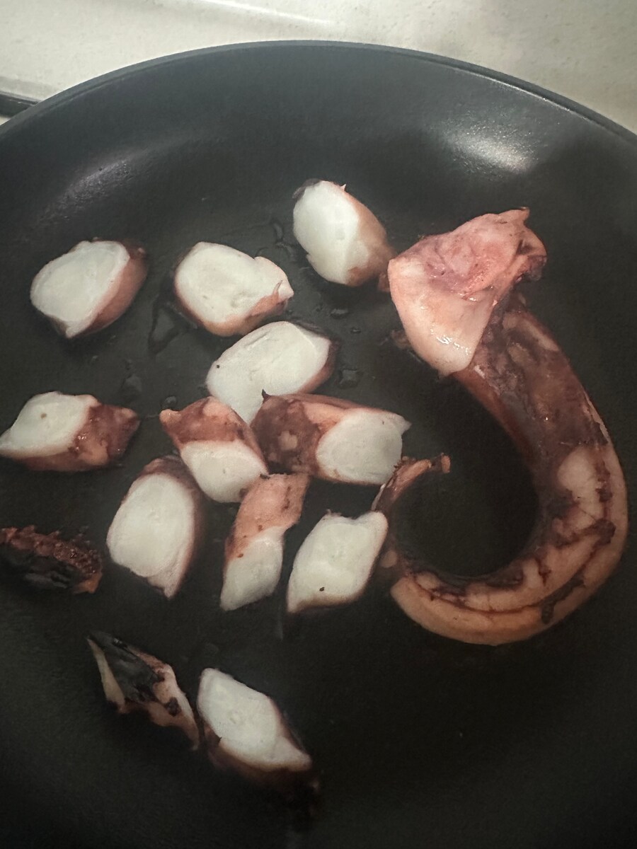 주말의 아빠 코스요리-짜장라면과 가문어 구이_7.png