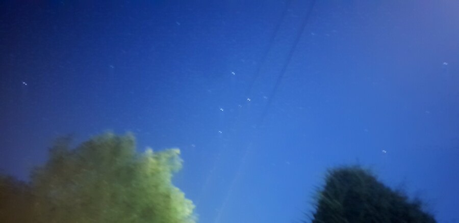 초록빛 계곡물에 폰카를 담그면~_2.jpg