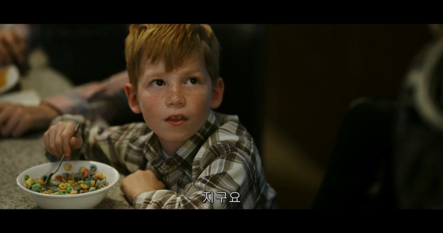 [탑건]젋은 시절의 혈기가 다시 살아난 매버릭_14.jpg