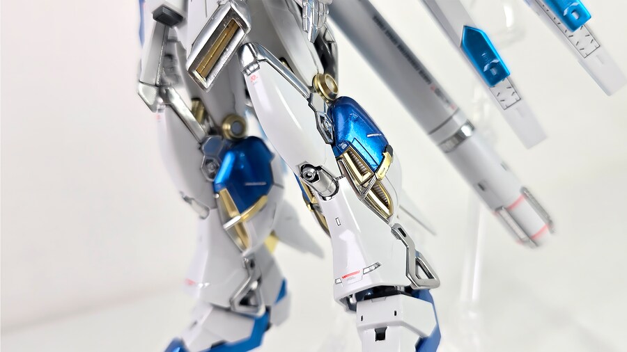 [RG] RX-93-ν2 하이뉴 도색해봤습니다. (티타늄 피니시 버전)_5.png