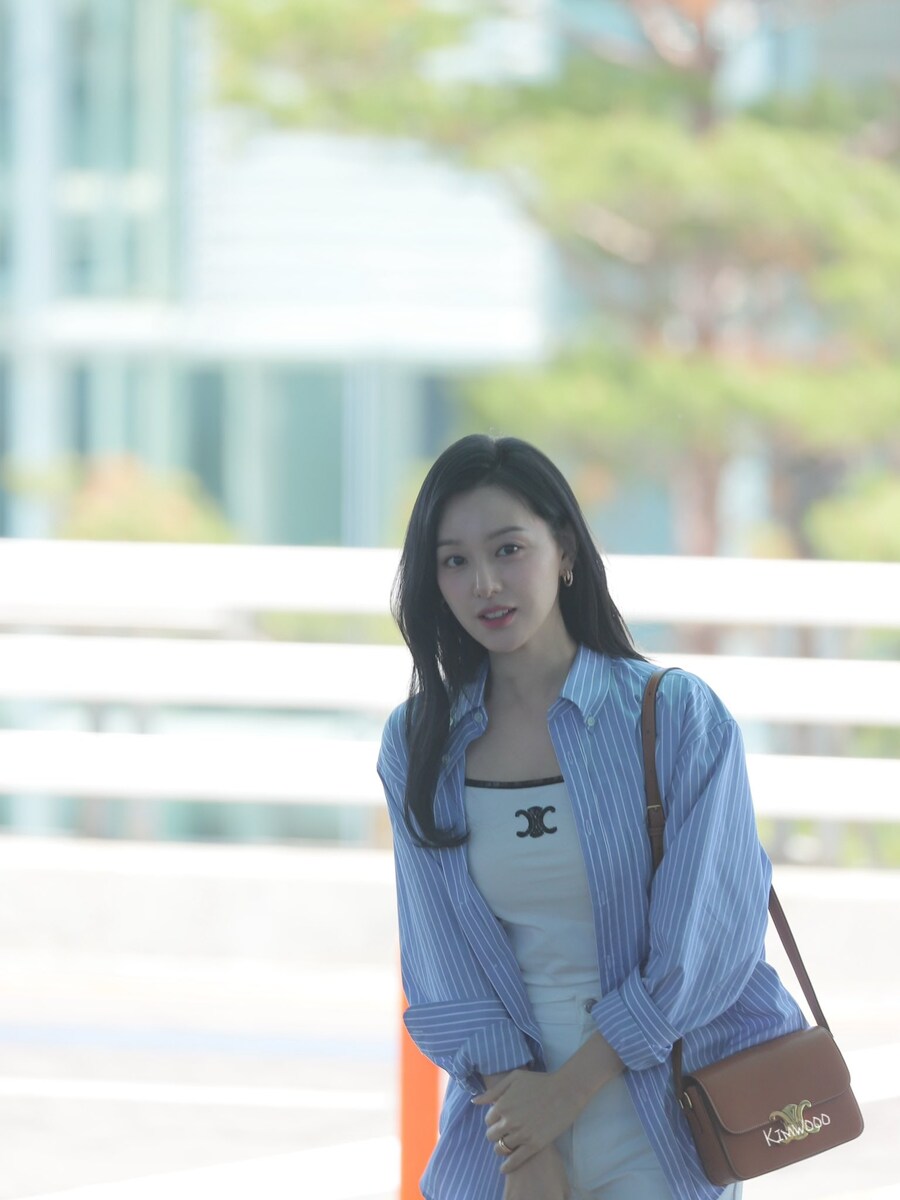 수지 성유리외 여자 연예인들 평상복 실물 분위기 느낌 체감하기_38.jpg