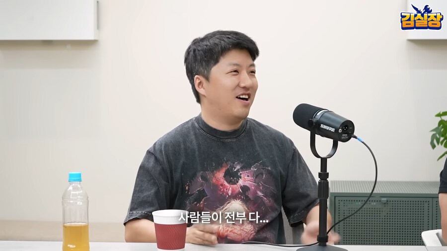카잔 게임 디렉터가 게임 발매이후 개발진에 금지한것_7.png