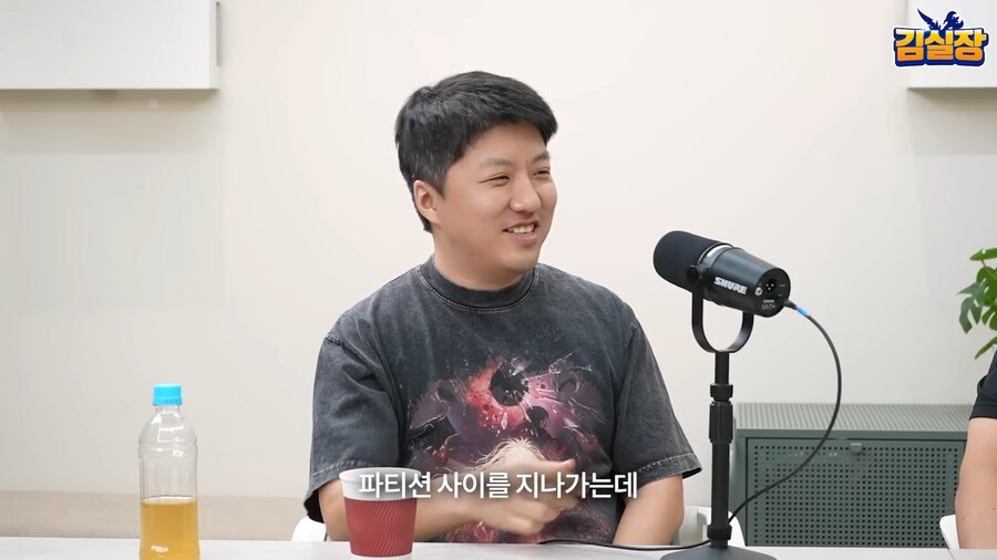 카잔 게임 디렉터가 게임 발매이후 개발진에 금지한것_9.png