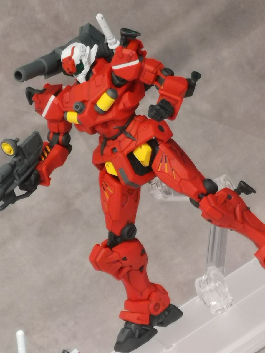 HG GQ 1/144 하얀 건담 + 경캐논 후쿠오카점 전시 사진_5.jpg
