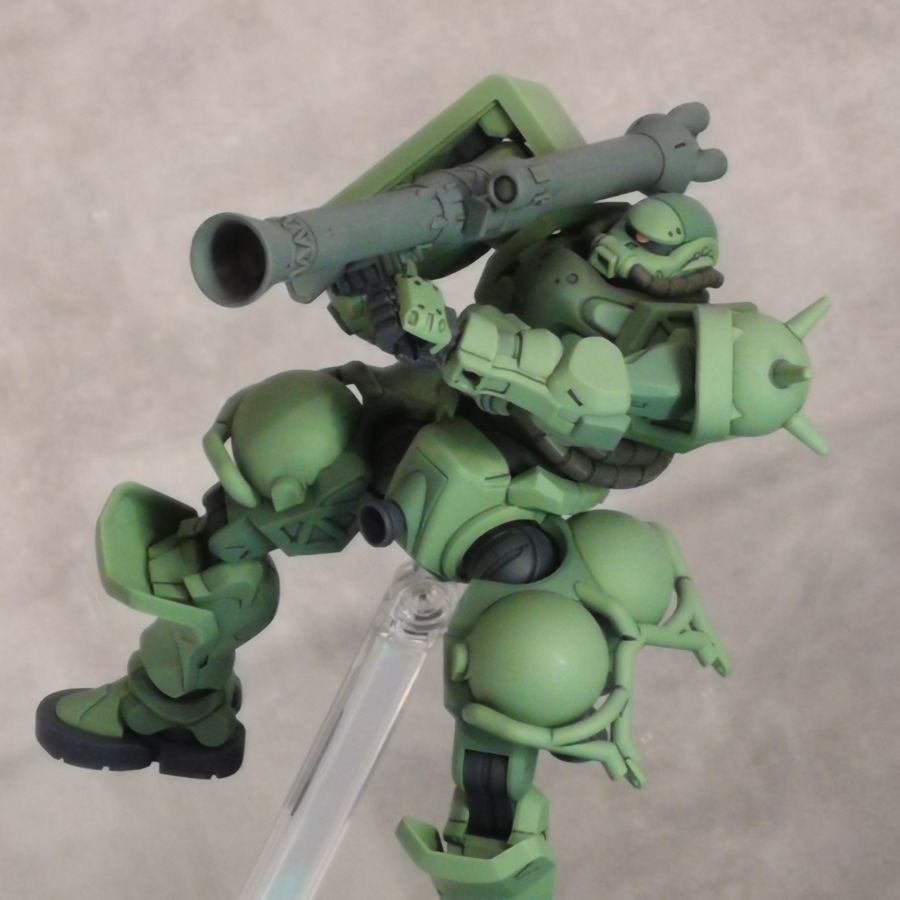HG GQ 1/144 하얀 건담 + 경캐논 후쿠오카점 전시 사진_6.jpg