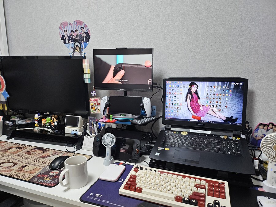 스위치2 산 기념 방사진_6.jpg