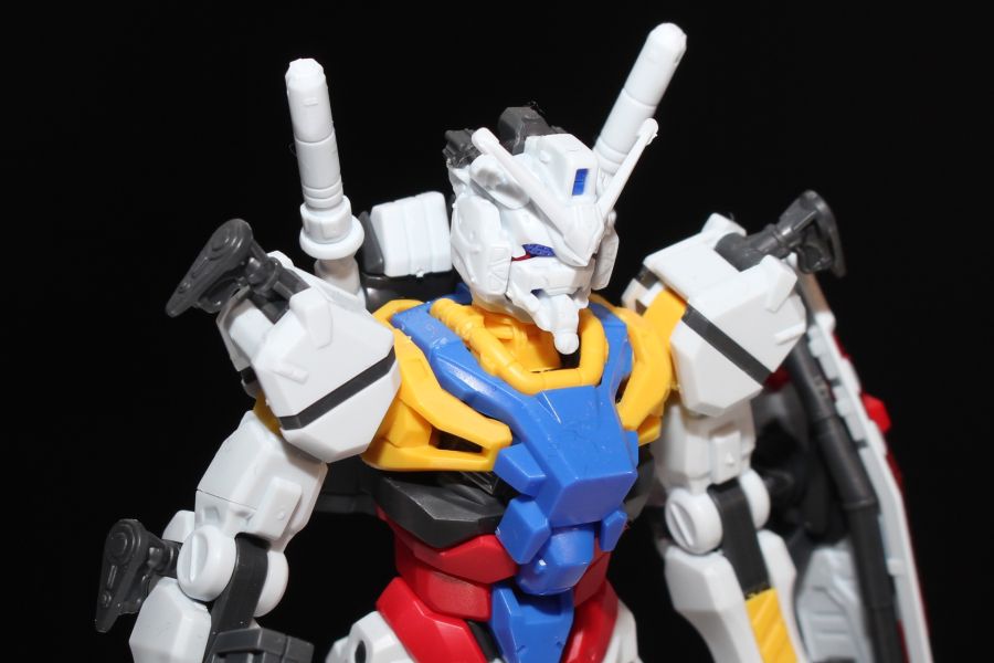 HG GQ 1/144 하얀 건담 도쿄점 전시 사진_10.jpg