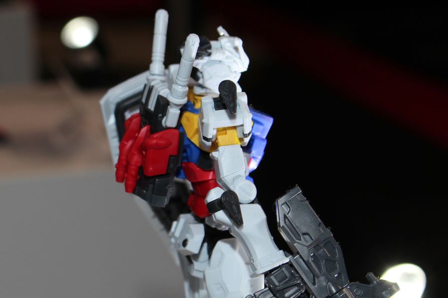 HG GQ 1/144 하얀 건담 도쿄점 전시 사진_13.jpg