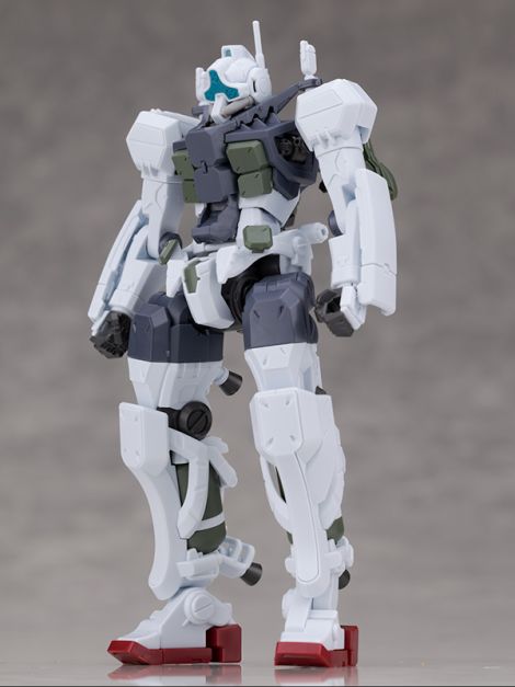 HG GQ 1/144 겔구그 보카타기 해외 리뷰_15.jpg