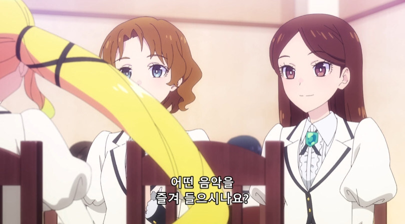 아가씨 학원물 애니 여주인공 정신나간 머리스타일 개연성_1.jpg